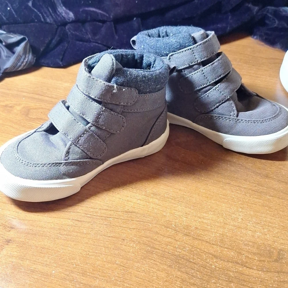 ***Old Navy Canvas High Top